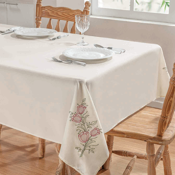 Toalha De Mesa Primavera Palha / Pink Retangular 2,50m X 1,40m