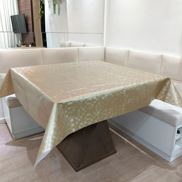 Toalha De Mesa Pvc 1,40x1,40 Ladrilhos Dourada