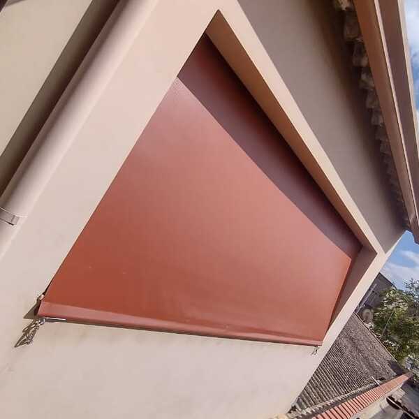 Toldo Cortina Retrátil Completo Medidas 2,80m X 2m Cor Marrom