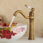 Torneira Alta Vintage Retrô Bronze Antigo com Porcelana Prove