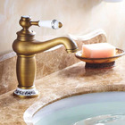 Torneira Baixa Monocomando Banheiro Vintage Bronze e Porcelana