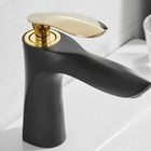 Torneira Banheiro Monocomando Baixa Preta E Dourada