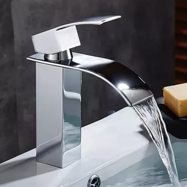 Torneira Cascata Baixa Cromado Misturador Monocomando