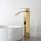 Torneira Cascata Dourada Luxo Pia Banheiro Água Quente Fria