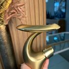 Torneira De Banheiro Lavabo Luxo Dubai Monocomando Ouro Escov