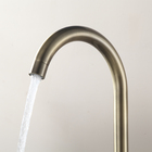 Torneira de Cozinha Misturador Monocomando Água Quente e Fria