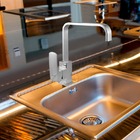 Torneira De Cozinha Monocomando Água Quente e Fria Metal Crom