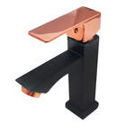 Torneira Lavatório Pequim Preto Com Rosê Gold Água Fria 2380