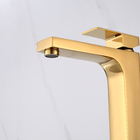 Torneira Monocomando Dourado Gold Quadrada Banheiro Lavabo Bi