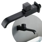 Torneira Parede de Latão com Estilo Industrial Quadrada em Pr