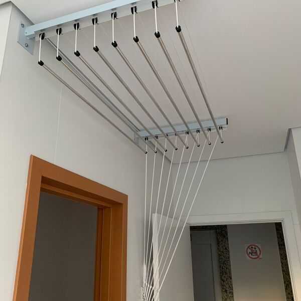 Varal Individual Parede Em Alumínio 8 Varetas C/ Corda Preta