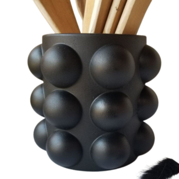 Vaso Bolhas Em Resina Ecológica Na Cor Preta