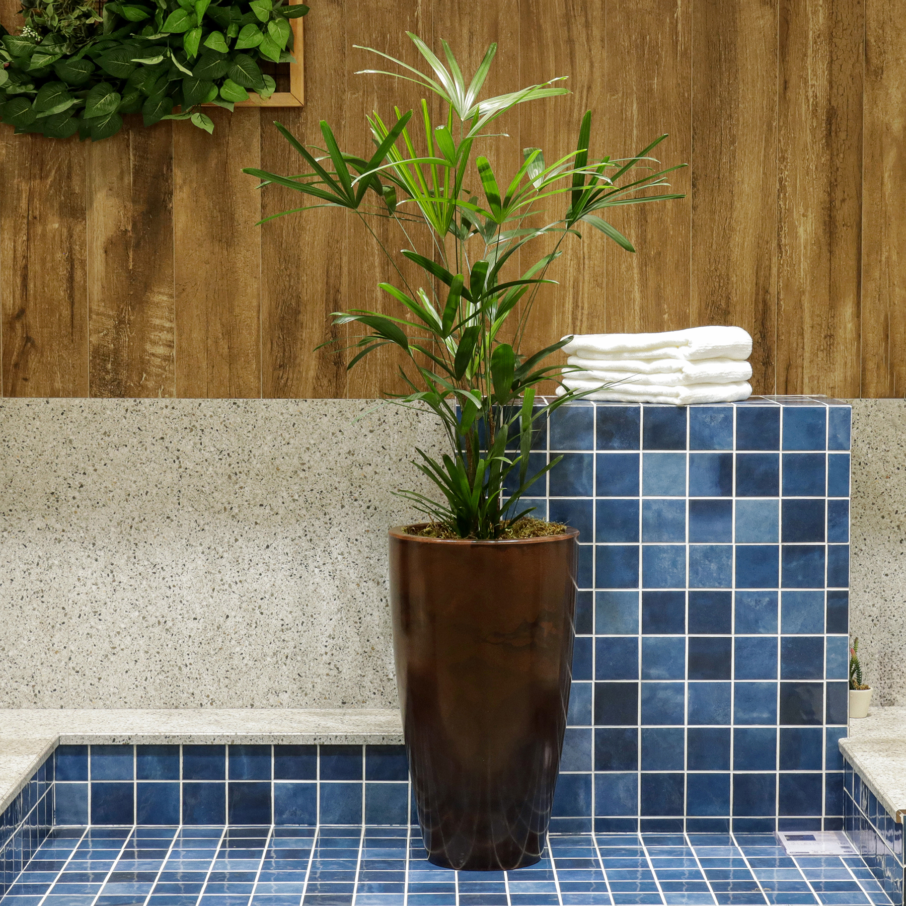 Vaso de Chão Extra Grande em Plástico 70x40cm Verona Vasart