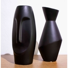 Vaso Decorativo Rosto Preto Mate Em Cerâmica 25x12 Cm - Indo
