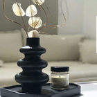 Vaso Minimalista Tess Em Resina Ecológica Na Cor Preta