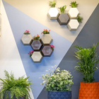 Vaso Plastico de Parede Colmeia Antique Marrom 30x30cm Naterial