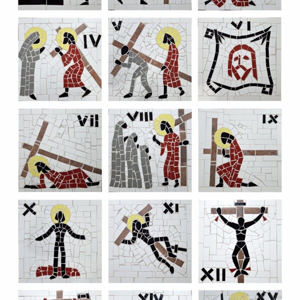 Via Sacra Em Mosaico Feito Com Cerâmicas